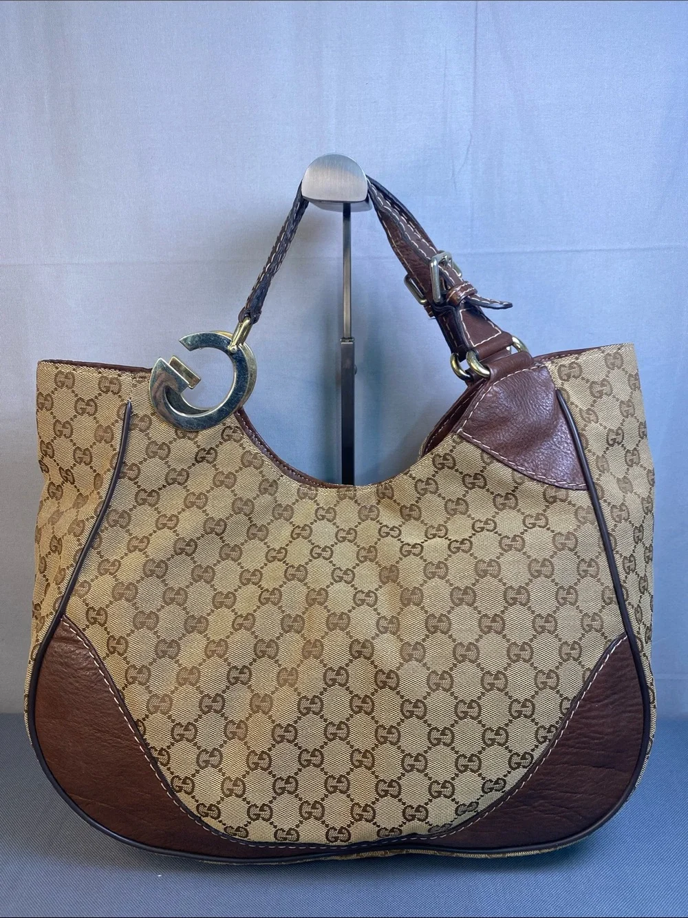 ✨️GUCCI GG Canvas Charlotte Hobo Bag